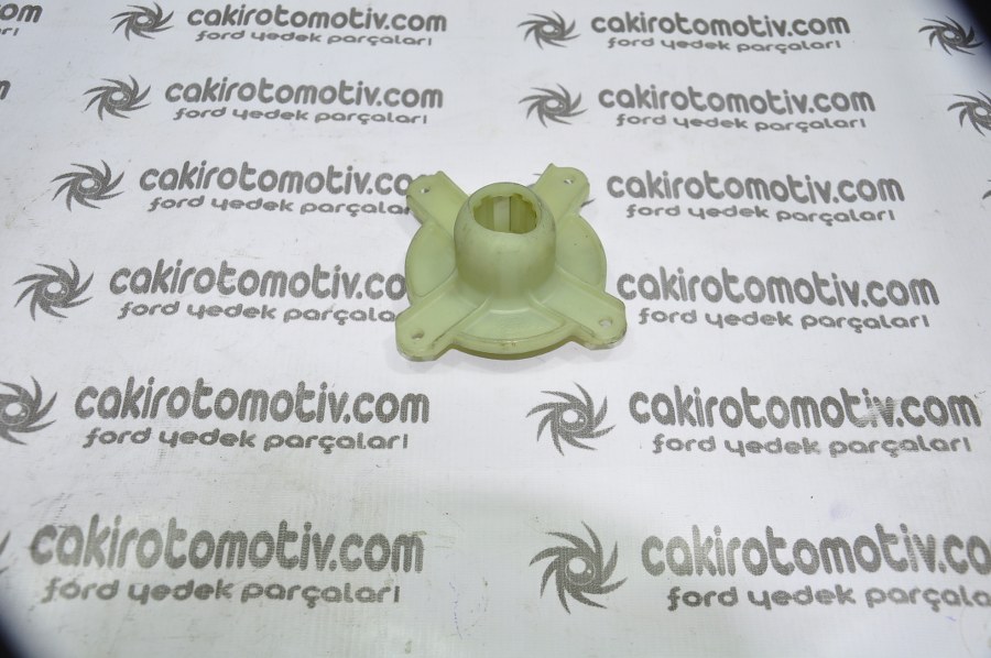FORD ESCORT VİTES YUVA ÜST KAPAĞI 81TT-7A307-AA