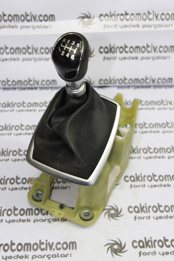 FORD FOCUS VİTES YUVASI 2006- 7M5R-7C453-CKA